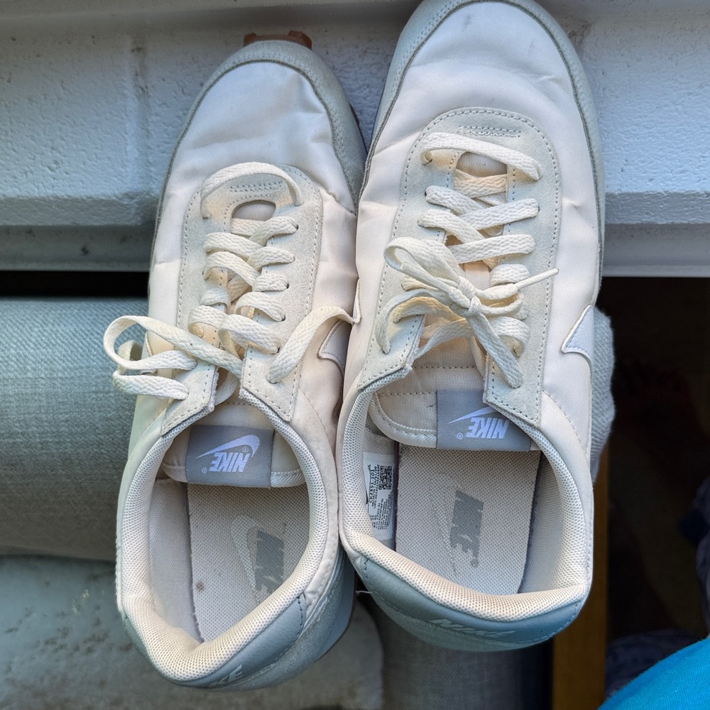 Nike Cream Casual Sneakers